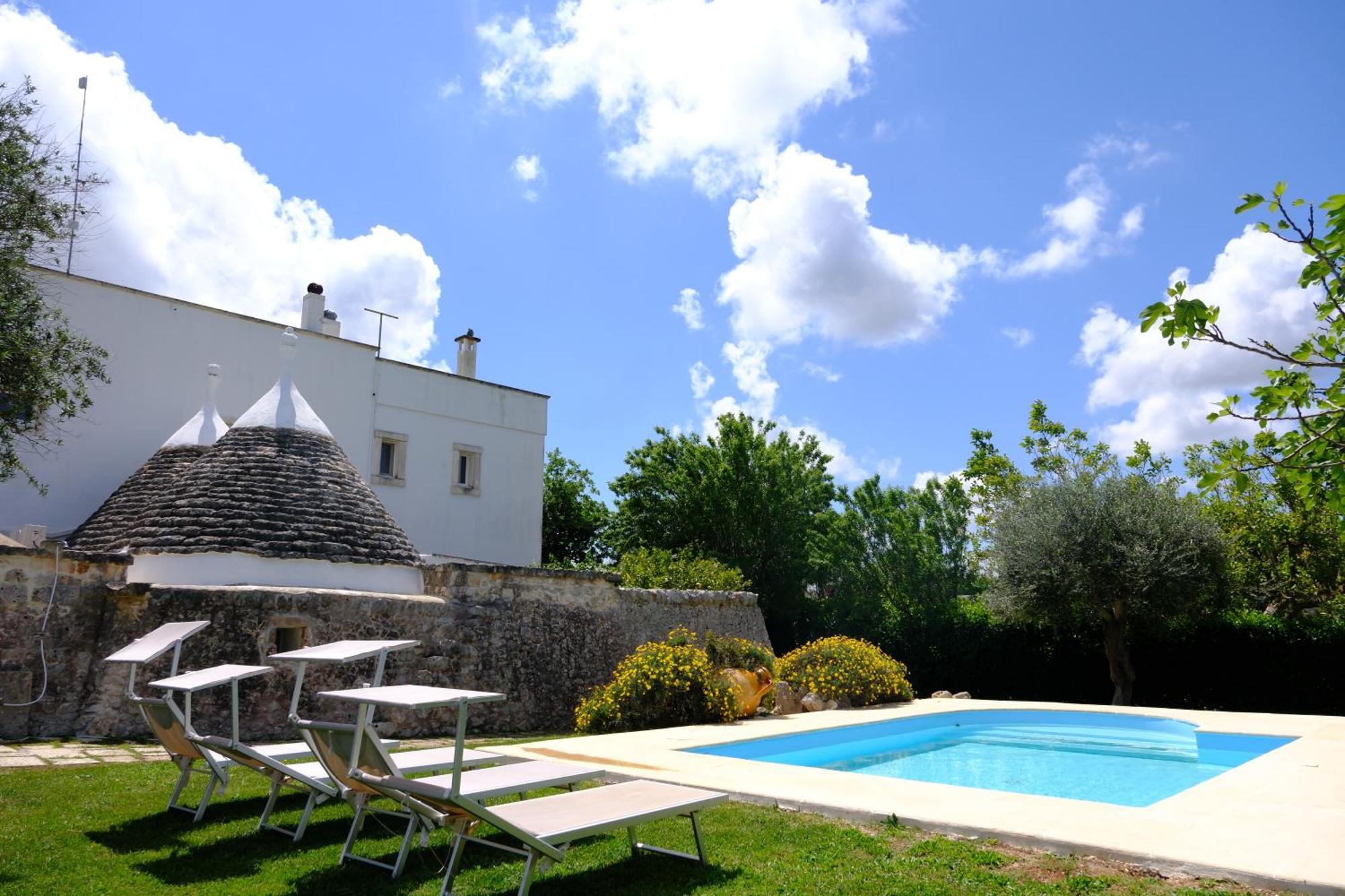Terra Sessana Ville E Trullo Con Piscina Privata オストゥーニ エクステリア 写真