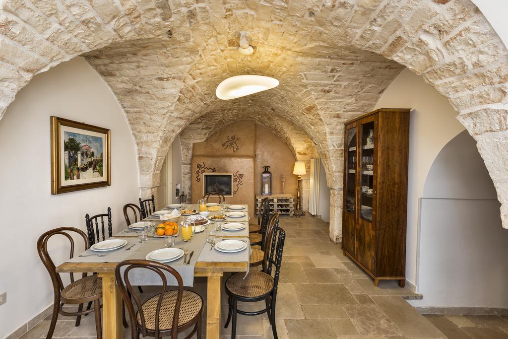 Terra Sessana Ville E Trullo Con Piscina Privata オストゥーニ エクステリア 写真